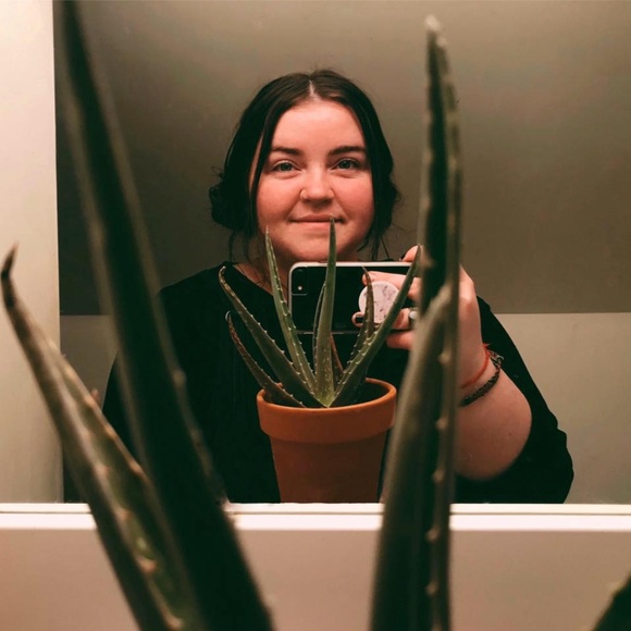 Meet your Posher, Paige - Picture 1 of 1